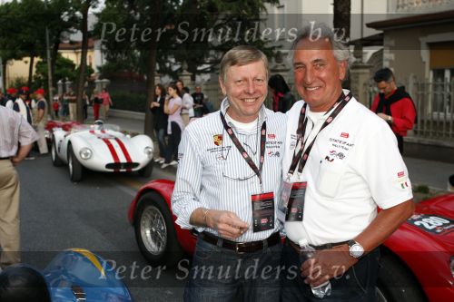 Brescia 15 mei 2008
Start van de Mille Miglia in Brescia. State of art rijdt met 2 porsches mee. 
Gijs v Lennep met Albert Westerman