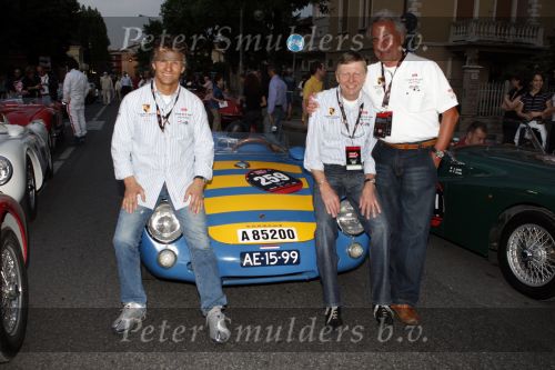 Brescia 15 mei 2008
Start van de Mille Miglia in Brescia. State of art rijdt met 2 porsches mee. Gijs v Lennep Jan Lammers en Albert Westerman en Evelyne Westerman