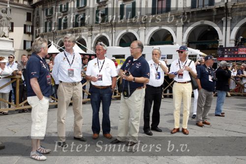 Brescia 15 mei 2008
Start van de Mille Miglia in Brescia. State of art rijdt met 2 porsches mee. 
Albert Westerman met relaties