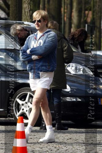 Laren 14 april 2008
Opnames Gooische vrouwen  met Linda de Mol Susan Visser Tjitske Reidinga en Alex Klaasen. Ze rijden in Gooische vrouwen met Linda de Mol haar porsche cabrio.
