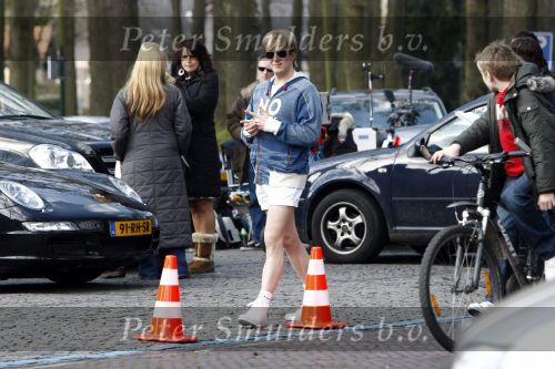 Laren 14 april 2008
Opnames Gooische vrouwen  met Linda de Mol Susan Visser Tjitske Reidinga en Alex Klaasen. Ze rijden in Gooische vrouwen met Linda de Mol haar porsche cabrio.