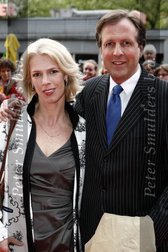 Utrecht 28 april 2009
Pieter v Vollenhoven viert zijn 70e verjaardag in het Beatrix theater in Utrecht. Alexander Pechtold met zijn vrouw
Peter Smulders bv