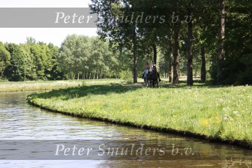 Almere, 11 Mei 2008
Almere binnenstad met zijn vaarwaters dwars door de stad
Voormalige Zuiderzee
Paardrijden