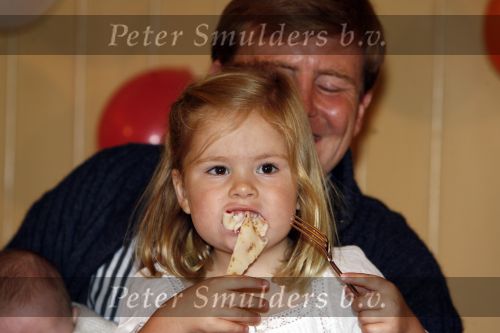 Den Haag 26 juni 2007
Fotomoment met Prins Willem Alexander Maxima Prinses Amalia Alexia en Ariane bij de koninklijke stallen. Prinses Alexia viert haar 2e verjaardag.