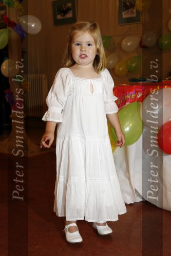 Den Haag 26 juni 2007
Fotomoment met Prins Willem Alexander Maxima Prinses Amalia Alexia en Ariane bij de koninklijke stallen. Prinses Alexia viert haar 2e verjaardag.