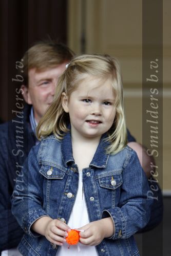 Den Haag 26 juni 2007
Fotomoment met Prins Willem Alexander Maxima Prinses Amalia Alexia en Ariane bij de koninklijke stallen. Prinses Alexia viert haar 2e verjaardag.