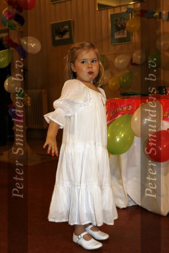 Den Haag 26 juni 2007
Fotomoment met Prins Willem Alexander Maxima Prinses Amalia Alexia en Ariane bij de koninklijke stallen. Prinses Alexia viert haar 2e verjaardag.