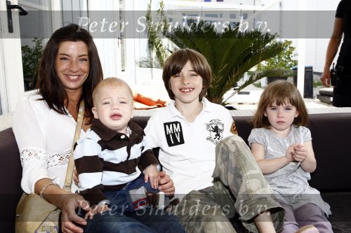Amsterdam 13 mei 2009
feestje van blad mama bij strand west. Amanda Krabbe met kinderen
Peter Smulders bv