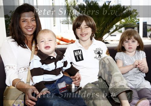 Amsterdam 13 mei 2009
feestje van blad mama bij strand west. Amanda Krabbe met kinderen
Peter Smulders bv
