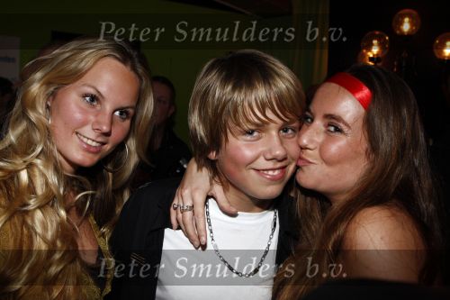 Uitgeest 16 januari 2008
Nieuwjaarsreceptie Henk Geels in Bob\'s place. Roxeanne Hazes met Andre jr en Rachel .