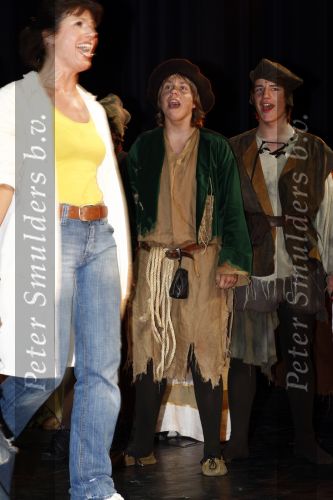 Amstelveen 27 september 2008
Premiere Kruistocht in ee spijkerbroek in schouwburg van Amstelveen. Andre Hazes Jr met Rachel en Roxeanne Hazes