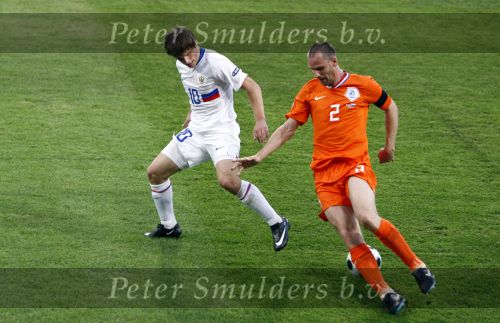 Basel 21 juni 2008
Nederland tegen Rusland in de kwart finale van de EK 2008 in zwitserland en Oostenrijk. 
Arshavin en Andre Ooijer