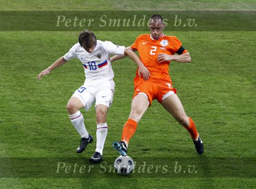 Basel 21 juni 2008
Nederland tegen Rusland in de kwart finale van de EK 2008 in zwitserland en Oostenrijk. 
Arshavin en Andre Ooijer