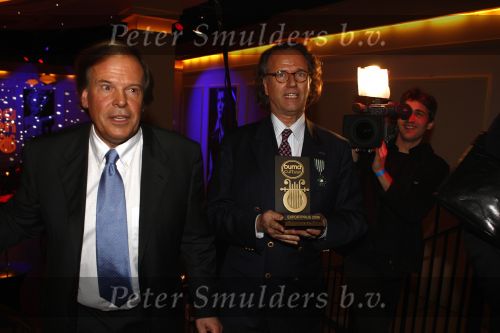 Hilversum 5 maart 2009
Uitreiking van de gouden harpen in studi 21. Andre Rieu met Ivo Niehe
Peter Smulders bv