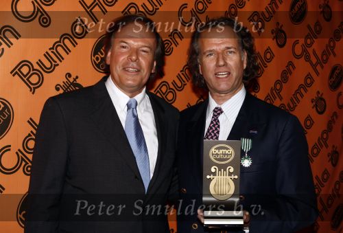 Hilversum 5 maart 2009
Uitreiking van de gouden harpen in studi 21. Andre Rieu met Ivo Niehe
Peter Smulders bv