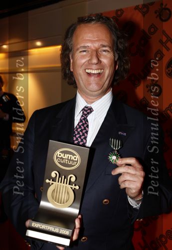 Hilversum 5 maart 2009
Uitreiking van de gouden harpen in studi 21. Andre Rieu
Peter Smulders bv