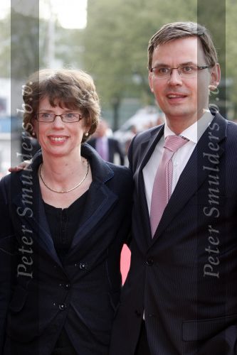Utrecht 28 april 2009
Pieter v Vollenhoven viert zijn 70e verjaardag in het Beatrix theater in Utrecht. Andre Rouvoet met zijn vrouw
Peter Smulders bv