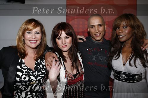 Hilversum 17 maart 2009
Presentatie van de finalisten van the X factor in studio 22. Martiujn Krabbe en Wendy v Dijk Presenteren het programma. Angela Groothuizen met team
Peter Smulders bv