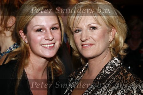 Rotterdam 20 april 2008
Premiere Les Miserables in het nieuwe luxor . Anita Meyer met dochter Patty
Peter Smulders bv