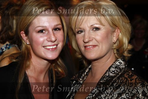Rotterdam 20 april 2008
Premiere Les Miserables in het nieuwe luxor . Anita Meyer met dochter Patty
Peter Smulders bv