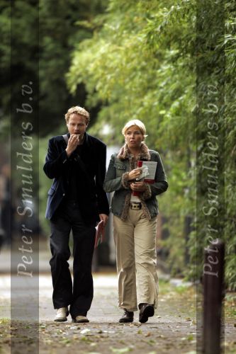 Amsterdam 5  juni 2004
Presentatie boek rode kruis en canon.
Anita Witzier met vriend