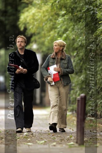 Amsterdam 5  juni 2004
Presentatie boek rode kruis en canon.
Anita Witzier met vriend