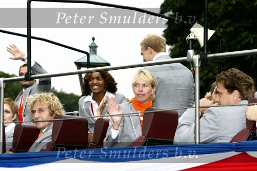 Den Haag 27 augustus 2008
De Olympische medaille winnaars van Peking op het bordes bij Koningin Beatrix. Aanwezig oa Anky v Grunsven