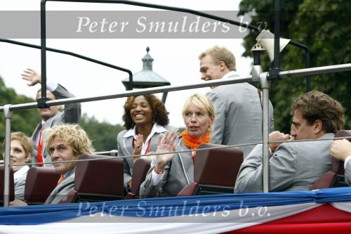 Den Haag 27 augustus 2008
De Olympische medaille winnaars van Peking op het bordes bij Koningin Beatrix. Aanwezig oa Anky v Grunsven