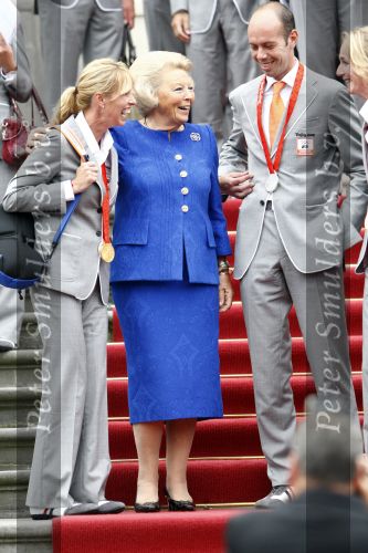 Den Haag 27 augustus 2008
De Olympische medaille winnaars van Peking op het bordes bij Koningin Beatrix. Aanwezig oa Anky v Grunsven