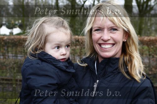 Kaatsheuvel 29 maart 2009
15 jarig bestaan van Princess in de efteling. Anky v Grunsven met man Sjef Jansen en hun kinderen
Peter Smulders bv