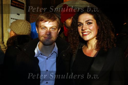 Amsterdam 9 februari 2009
Premiere Stella s oorlog in paradiso. Anna Drijver met tegenspeler
Peter Smulders bv