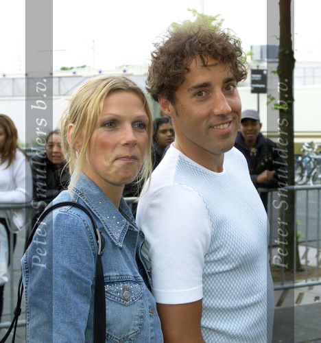 Amsterdam 11 juli 2001
Premiere van Thom Raider in Pathe Arena.
Annamarie Thomas en Bart Veldkamp