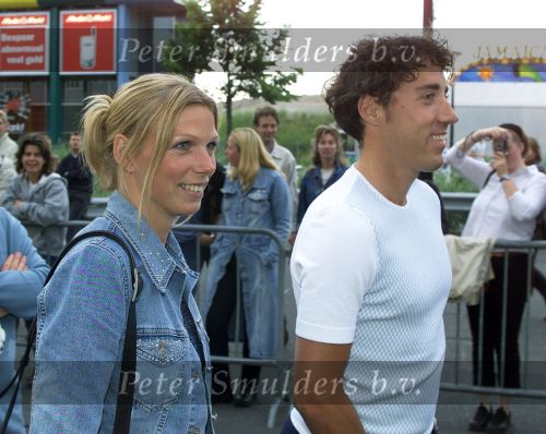 Amsterdam 11 juli 2001
Premiere van Thom Raider in Pathe Arena.
Annamarie Thomas en Bart Veldkamp
