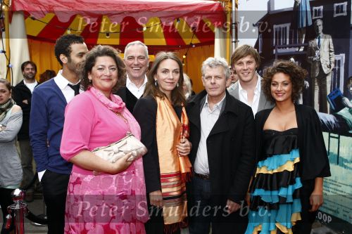 Amsterdam 3 mei 2009
Premiere van de laatste dagen van Emma blank in het ketelhuis. cast met Marlies Heuer Annet Malherbe Gene Bervoets Marwan Kenzari Eva v d Wijdeven Gijs Naber en Alex v Warmerdam
Peter Smulders bv