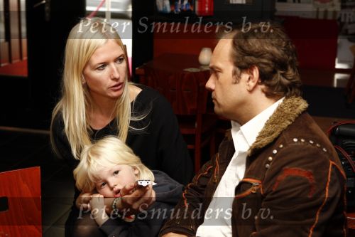 Amsterdam 24 september 2008
Glennis Grace presentatie van haar nieuwe cd bij de smet studio. 
Annette de Vries met zoontje en Carlo Boszhard