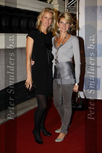 Amsterdam 11 oktober 2007
Beau monde awards in het amstel hotel. Anouk Smulders en Francis Bruggenwirth