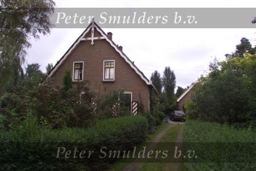 De Hoef 20 Augustus 1999
Het nieuwe huis van Antonie Kamerling


De Hoef 20 Augustus 1999
Het nieuwe huis van Antonie Kamerling en Isa Hoes

PETER SMULDERS BV