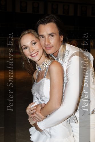 Amsterdam 23 oktober 2007
Nance Coolen en Gerard Joling bij presentatie sterren dansen op het ijs van sbs6  op de jaap eden baan. Aram v d Rest