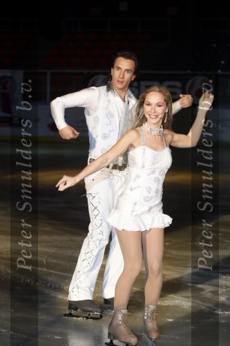 Amsterdam 23 oktober 2007
Nance Coolen en Gerard Joling bij presentatie sterren dansen op het ijs van sbs6  op de jaap eden baan. Aram v d Rest