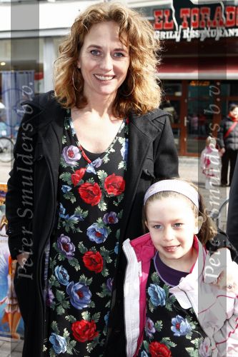 Amsterdam 13 april 2008
Premiere Winx club in Tuschinski. Ariane Meier met dochter
