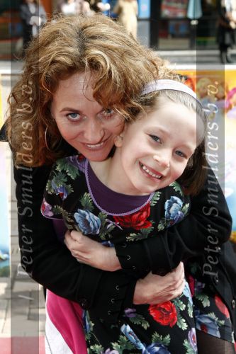 Amsterdam 13 april 2008
Premiere Winx club in Tuschinski. Ariane Meier met dochter