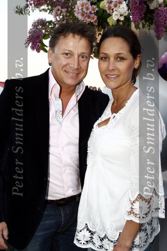 Amsterdam 27 april 2009
Feestje van Gerard Joling voor zijn 49e verjaardag bij cafe het Kalfje. Armando Borsato met zijn 4 maanden zwangere vriendin
Peter Smulders bv