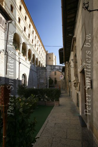 Assisi (Italie ) Bij Perugia
Stadsgezichten, Monumentale Panden, oude culturen en de Basiliek van Sint Franciscus ( waar St. Franciscus begraven ligt ) Historiche panden