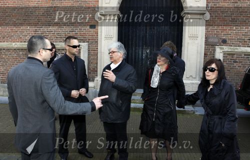 Hoorn 30 maart 2009
Astrid Colle en Hans v Hemert worden geweigerd bij de begrafenis van Martin Brozius.
Peter Smulders bv