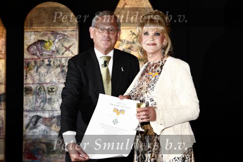Noordwijk 17 mei 2009
Feest Astrid Engels bij de hotels van Oranje. Astrid Engels met de burgemeester
Peter Smulders bv