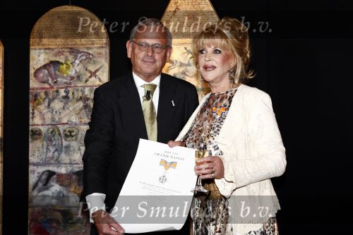 Noordwijk 17 mei 2009
Feest Astrid Engels bij de hotels van Oranje. Astrid Engels met de burgemeester
Peter Smulders bv