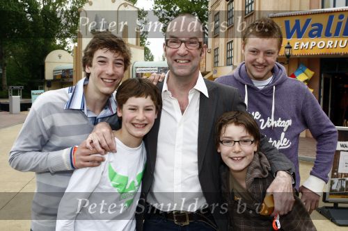 Biddinghuizen 26 april 2009
Bn ers in Walibi. Bart Chabot met zoons
Peter smulders bv