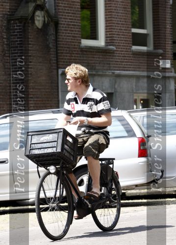 Amsterdam 7 juni 2008
Bastiaan Ragas op de fiets in amsterdam.