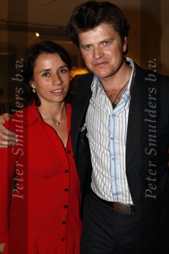 Amstelveen 4 februari 2008
Premiere Volmaakt gelukkig met Rick Engelkes Isa Hoes en Renee  Soutendijk in schouwburg Amstelveen. Beau v Erven Dorens met zijn vrouw Selly