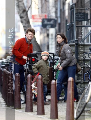 Amsterdam 15 februari 2008
Beau v Erven Dorens met zijn kinderen en vrouw.
Peter Smulders bv